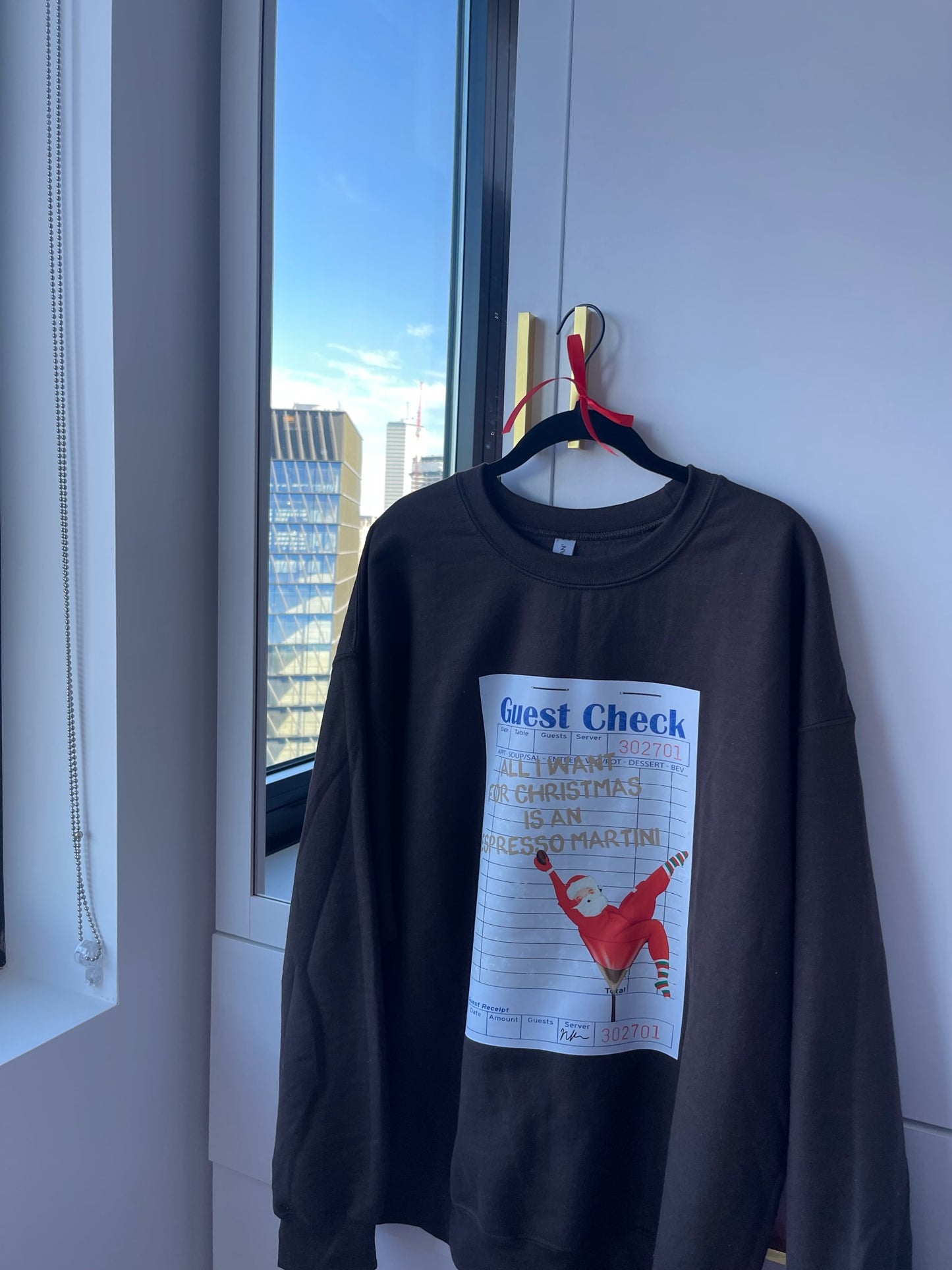 ESPRESSO MARTINI CHRISTMAS CREWNECK