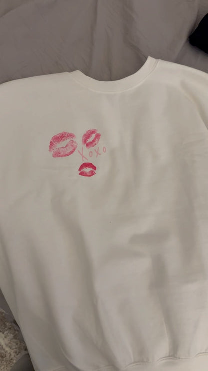 Kisses Crewneck